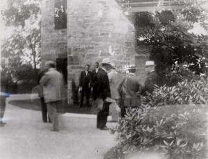 Glover brothers with crowd of newsmen, P00845