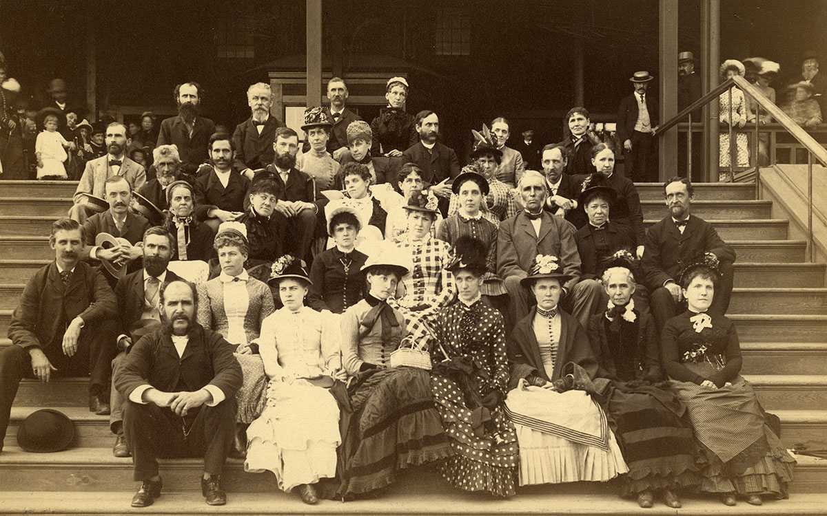 Photograph of the Christian Scientist Association at the Point of Pines picnic. 