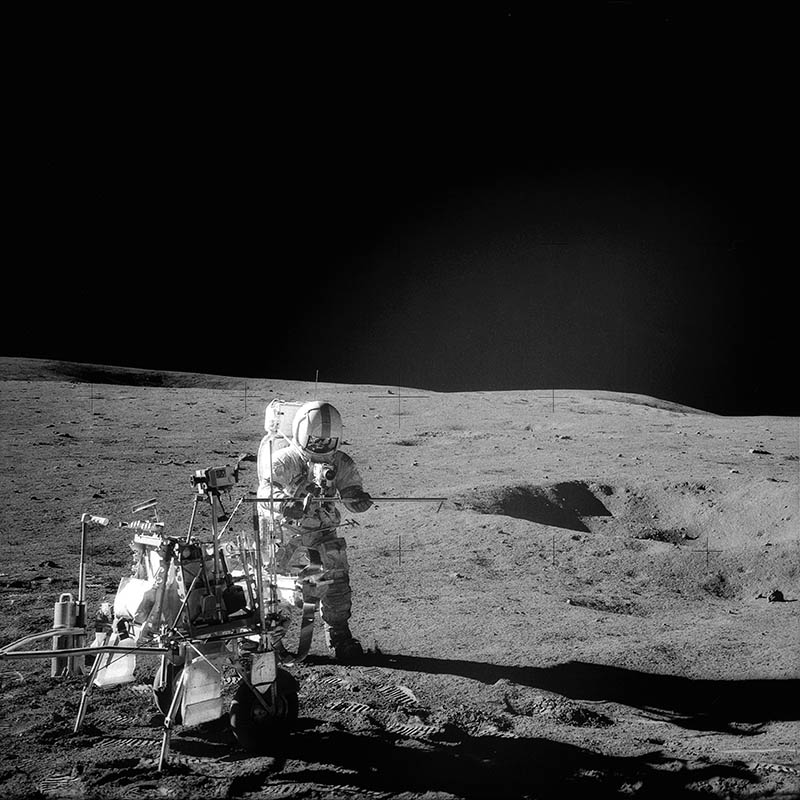 AS14-68-9405_CSM-on-the-moon-article_800x800px A list in Calvin Frye's diary