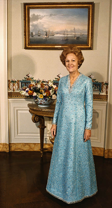 Pat Nixon’s inaugural ball gown, 1973