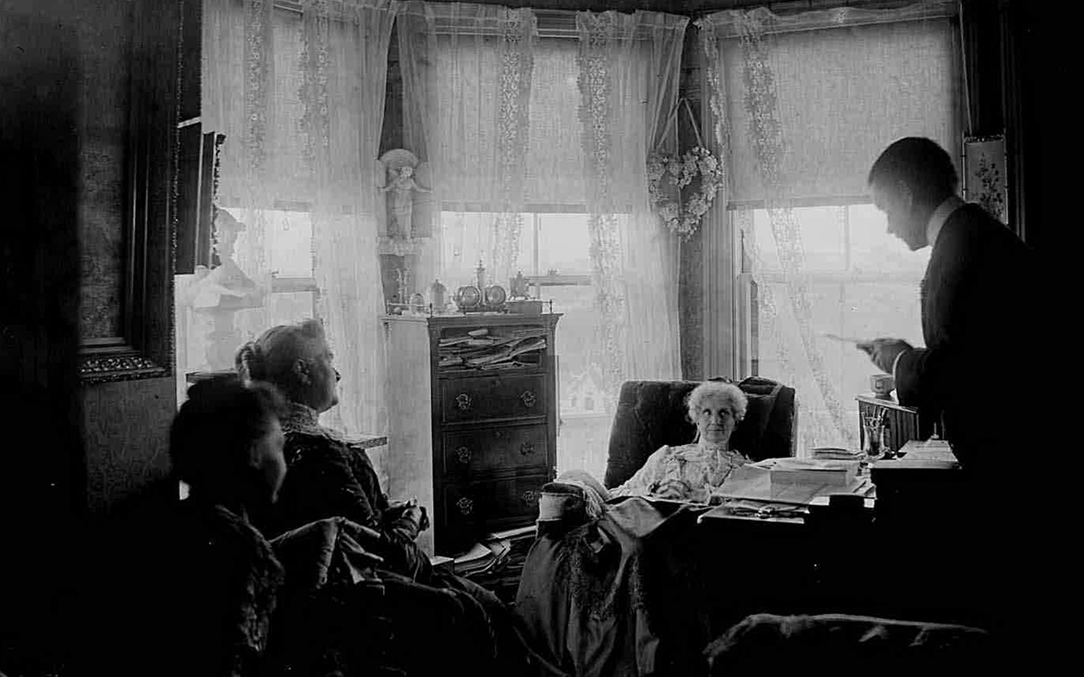 Mary Baker Eddy meets with staff members at Pleasant View in Concord, New Hampshire