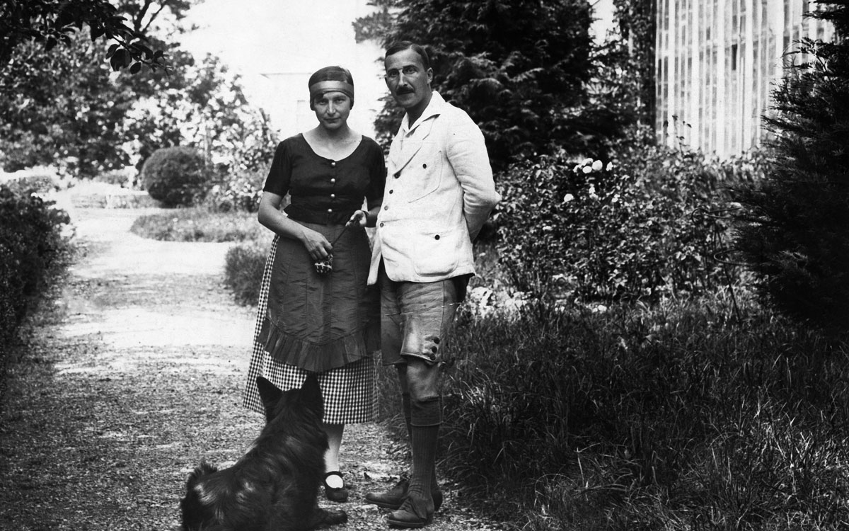 Stefan Zweig with his wife Friderike Maria Zweig